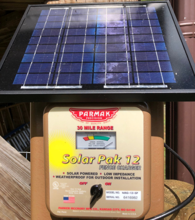 Solar powered electric fence charger