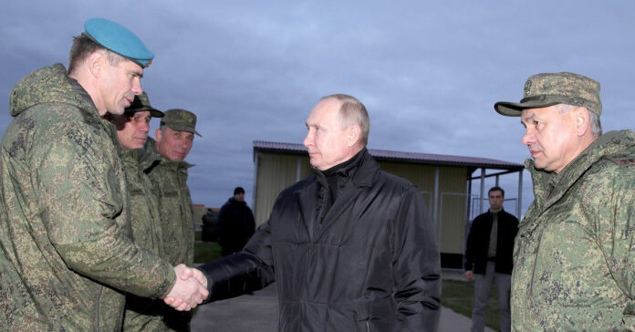 Vladimir Putin meets Russian defense officials in 2022. Photo from www.kremlin.ru.